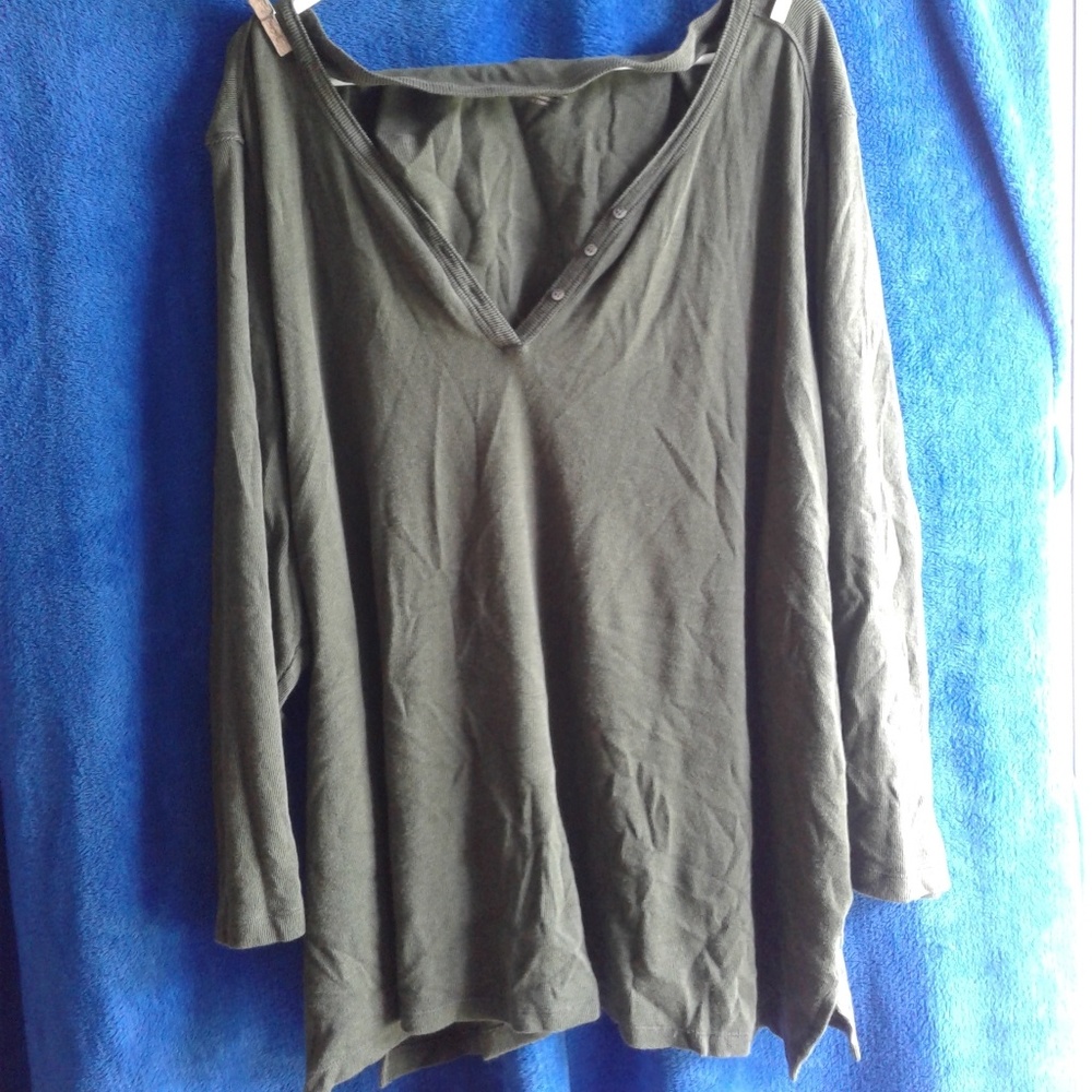 4x Green Henley